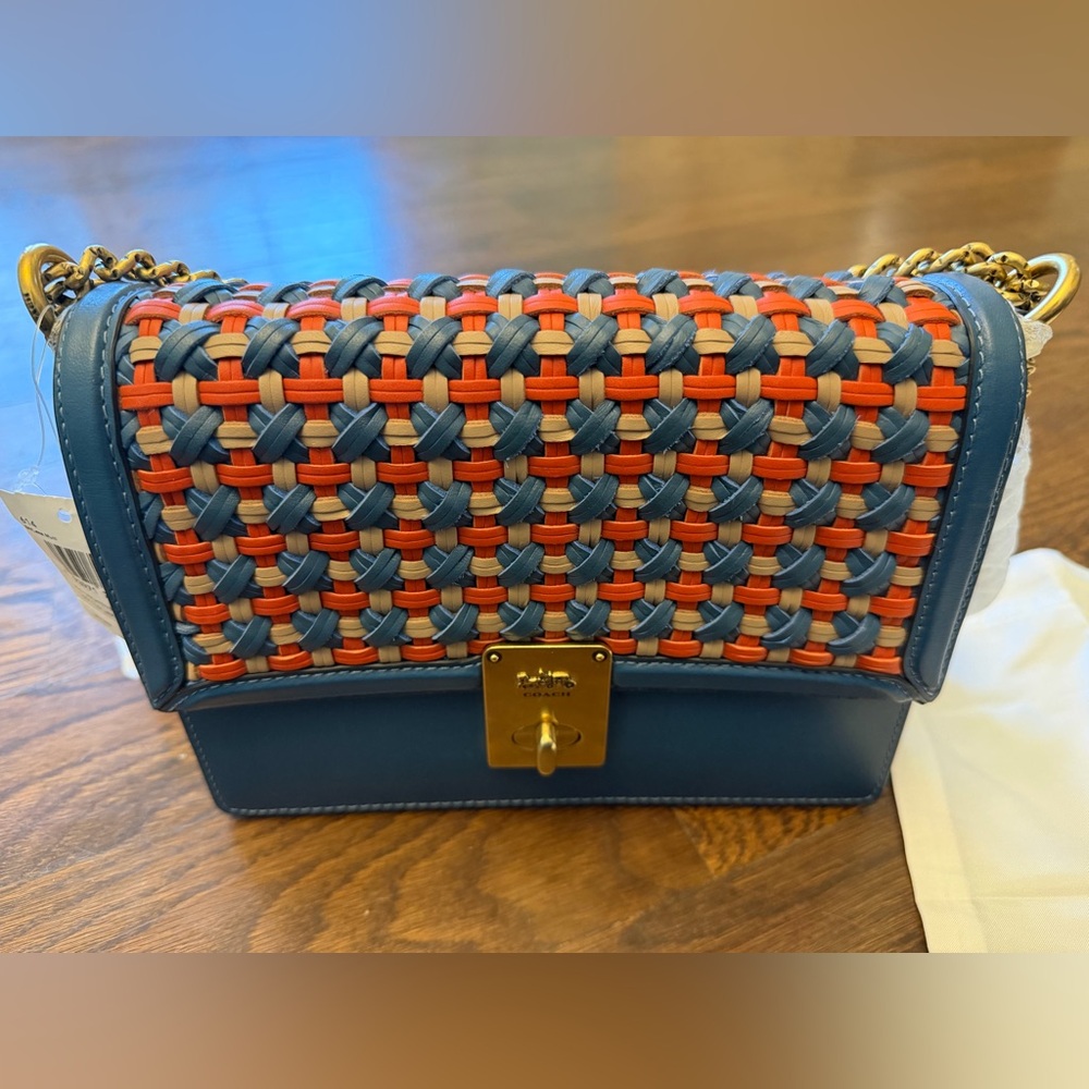 New COACH Hutton Shoulder Bag with Weaving Chain Crossbody - Picture 5 of 14